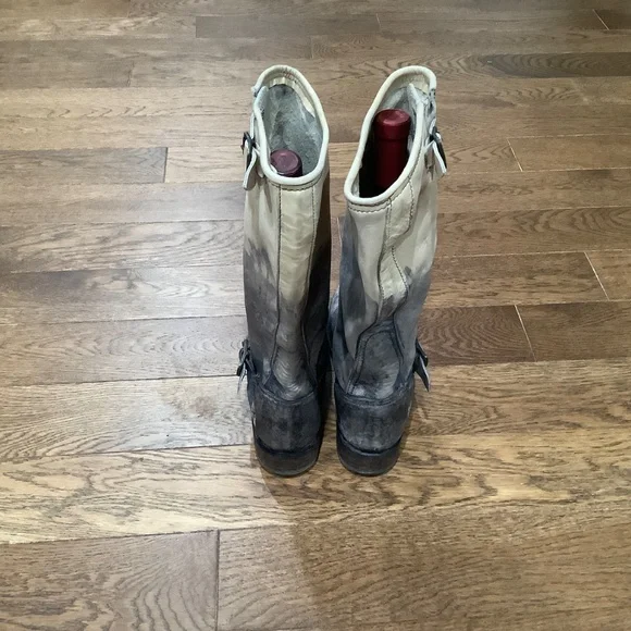 Two-Tone Frye Boots - Picture 4 of 6